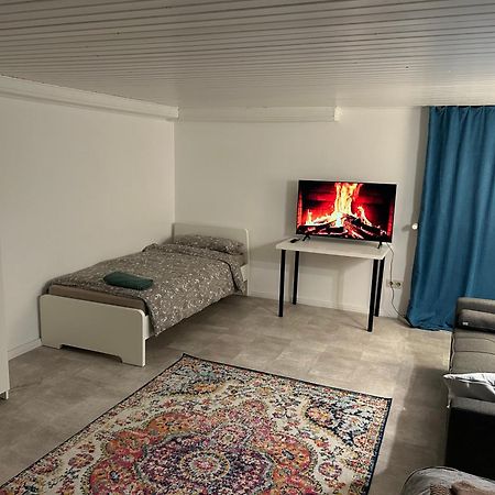Souterrain Wohnung In Der Naehe Vom Duesseldorfer Flughafen Ратінген Екстер'єр фото