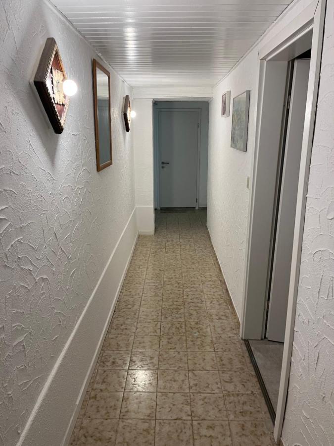 Souterrain Wohnung In Der Naehe Vom Duesseldorfer Flughafen Ратінген Екстер'єр фото